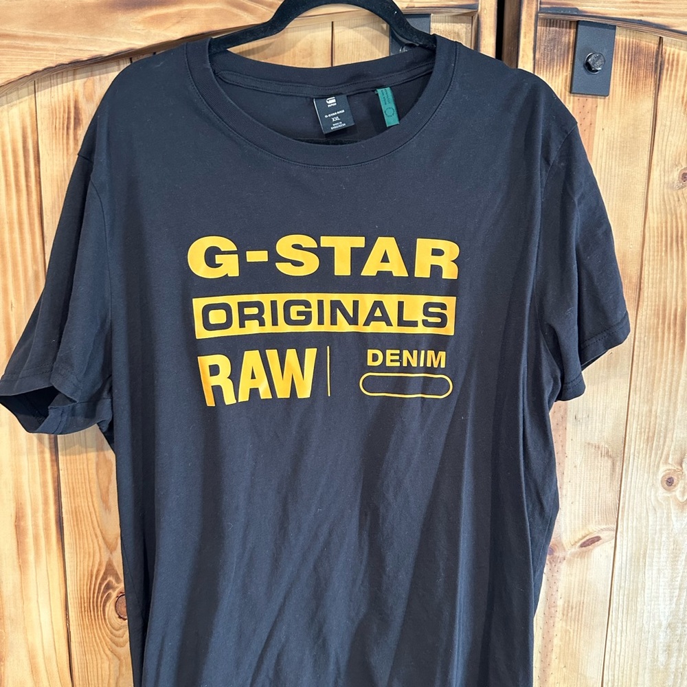 Gstar Tshirt XXL runs small